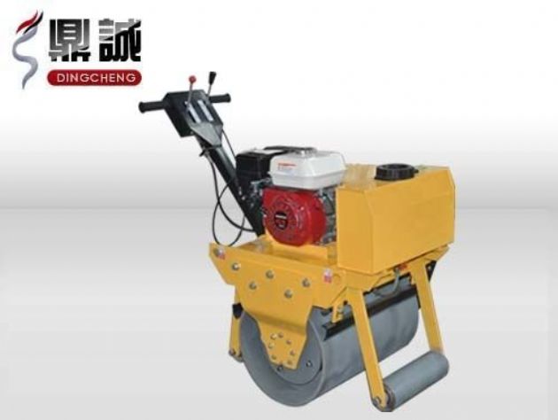 點(diǎn)擊查看詳細(xì)信息<br>標(biāo)題：輕型手扶式單鋼輪壓路機(jī) 閱讀次數(shù)：12590